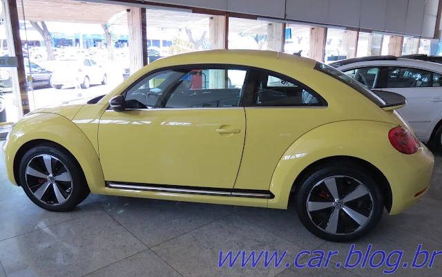 Novo New Beetle / Fusca 2013 - amarelo