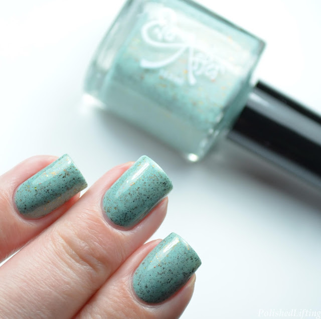 mint nail polish