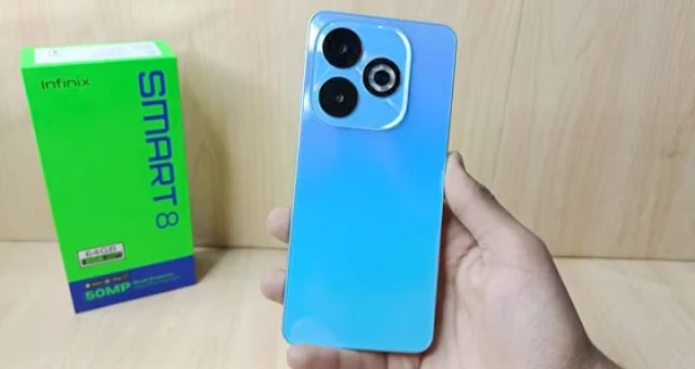 गणतंत्र दिवस के शुभ अवसर पर Infinix smart 8 Phone, Rs 7,499 गरीबों के लिए खुशखबरी