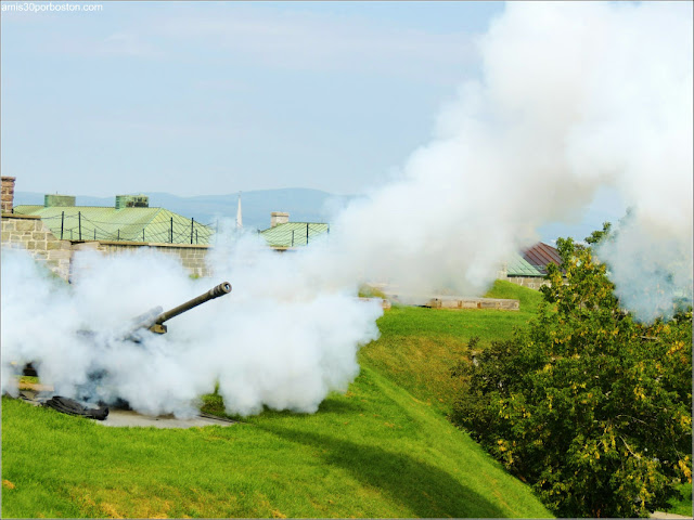 The Noon-Day Gun en la Ciudadela de Quebec