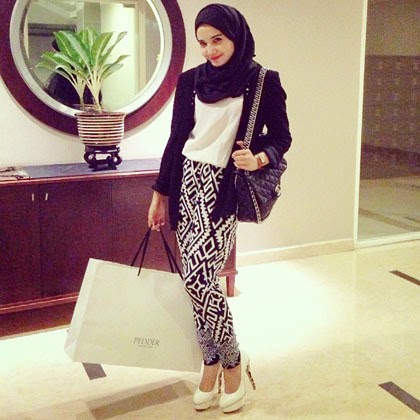 Gaya Hijab Fashion Ala Zaskia Sungkar  Tutorial Hijab