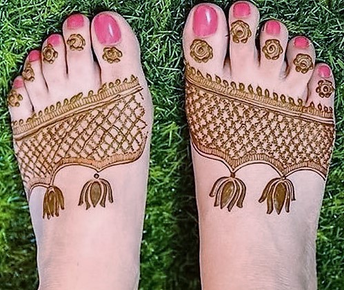 Best Mehndi Design for Leg. Easiest Foot Mehndi design