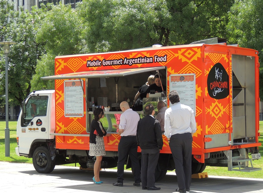 LOVE STREET FOOD? TRY THIS UNIQUE INDIAN STREET FOOD IN ...