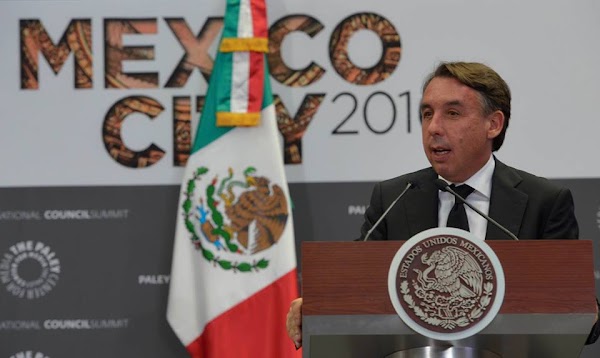 Presidente de Televisa defiende reformas de Peña, están transformando a México en un país mejor.