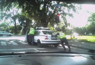 Policias en Apuros