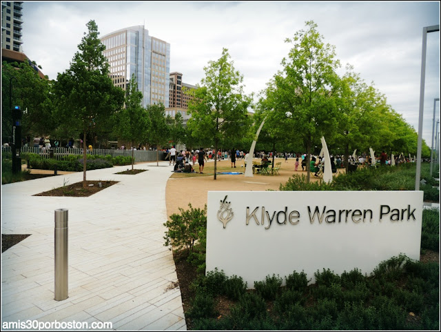 Klyde Warren Park en Dallas