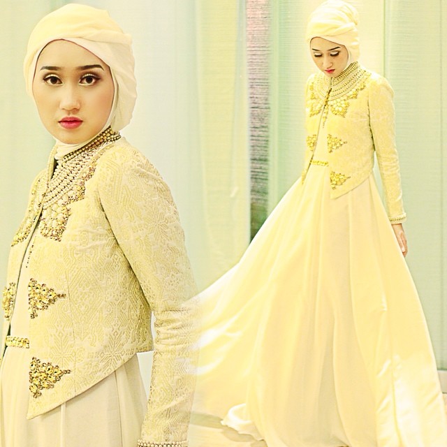 20 Model Baju Muslim Untuk Pesta  Desain Dian  Pelangi  