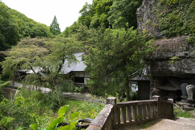 トンネルの手前から振り返ってみる