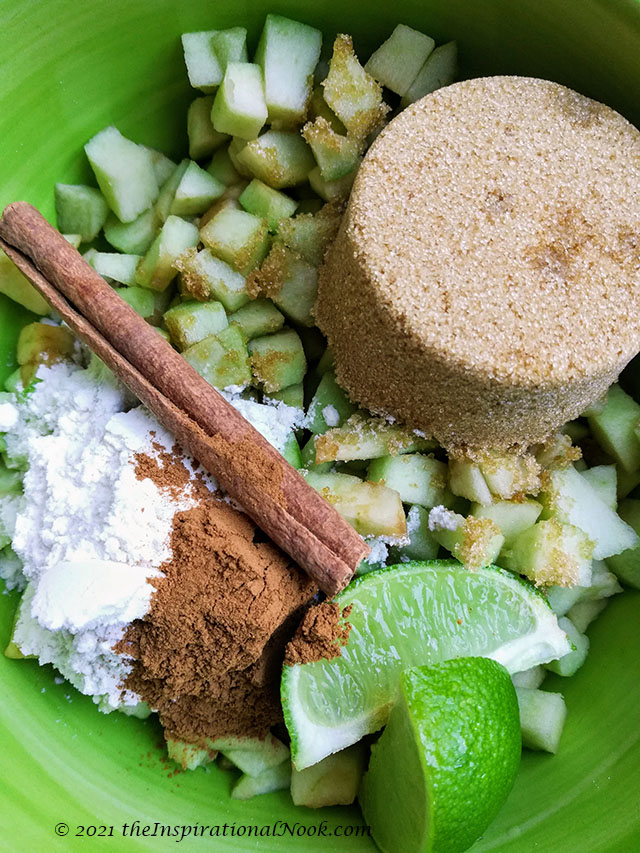 homemade apple pie filling, best apple pie filling, brown sugar, granny smith apples, cinnamon, nutmeg, flour