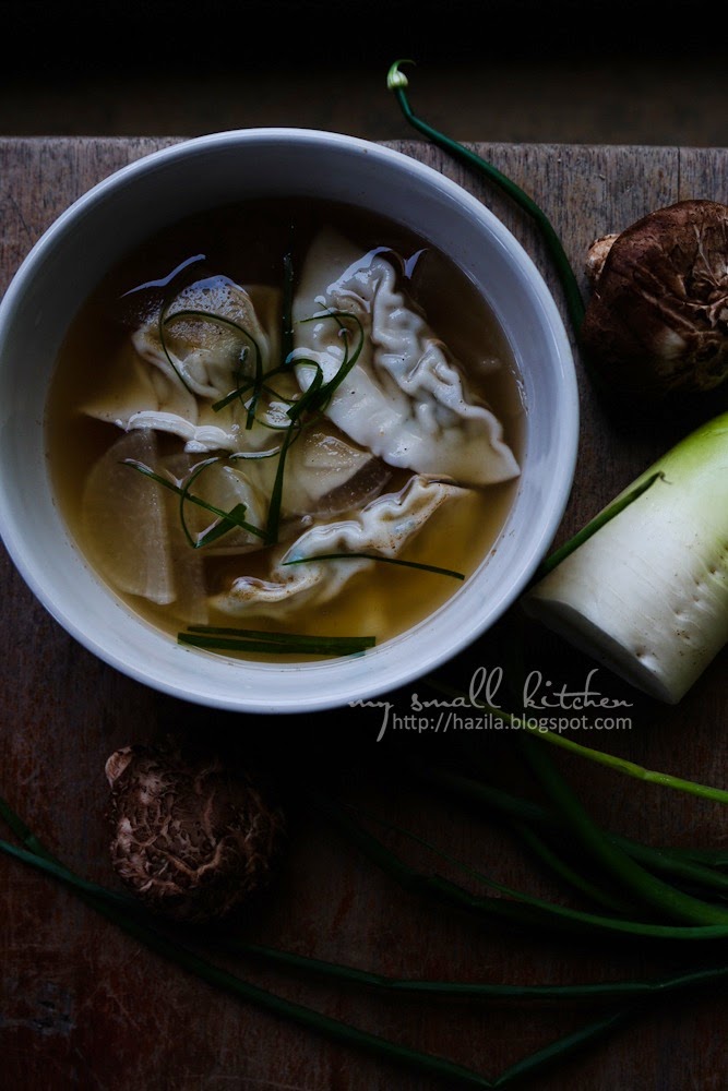 My Small Kitchen: Chicken & Shrimp Gyoza