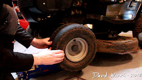 riding lawn mower tire won't fill up with air, seal with rim