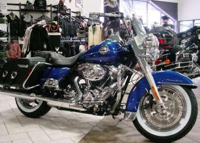 Harley-Davidson FLHRC Road King Classic