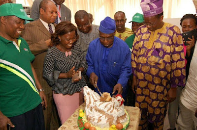 Checkout the Interesting Cake, Ex-President Obasanjo got for His Birthday, he also says he doesn't know his real age (Photos)