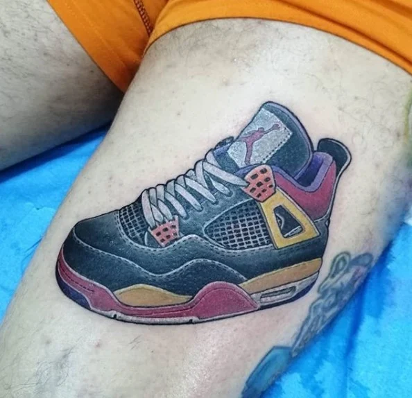 tatuajes de zapatillas deportivas