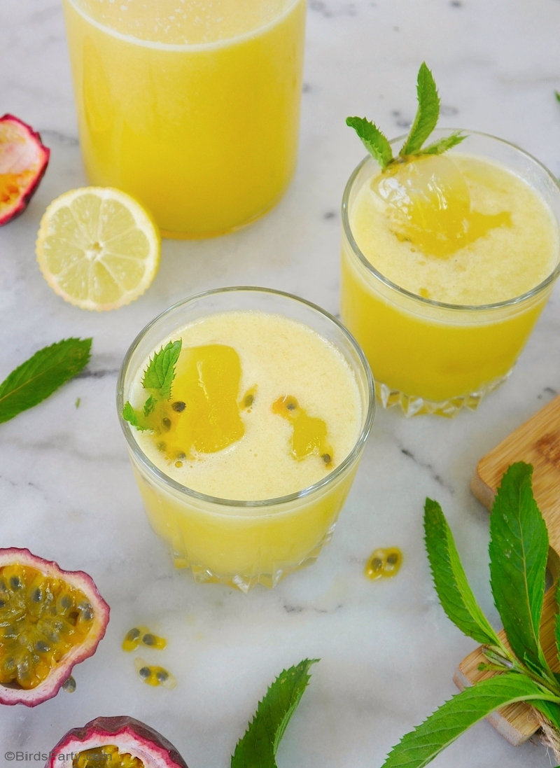 Passion Fruit Lemonade Recipe - an easy and delicious recipe that's perfect for serving on a hot summer's day! by BirdsParty.com @birdsparty #lemonade #passionfruit #recipe #summerdrink #summerrecipe #drinks #beverages