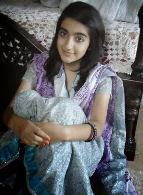 cute  indian girl pic, lovely girl pic