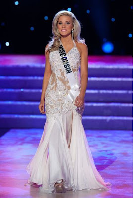 The Presentation Show of Evening Gowns for the Miss USA 2011