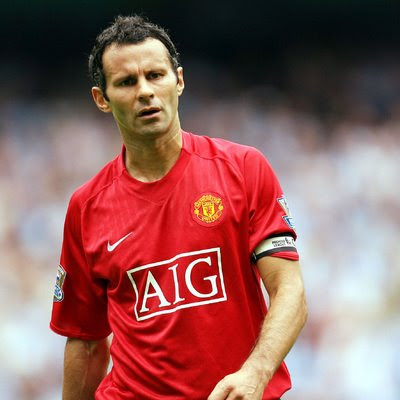 ryan giggs foto. Why are people booing at me