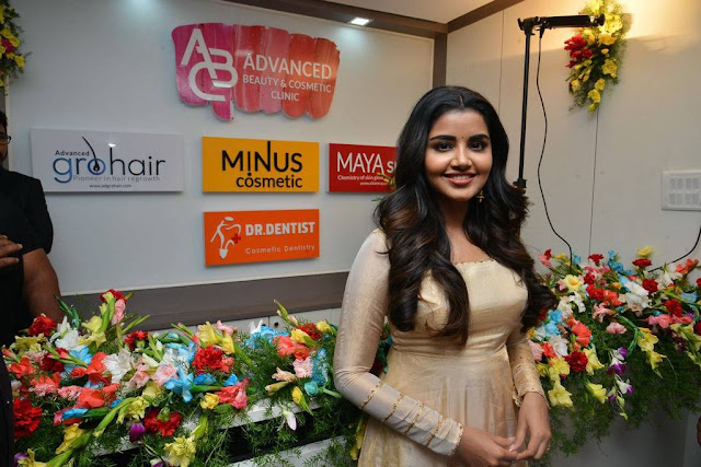 Anupama Parameswaran Picture At ABC Clinic Launch