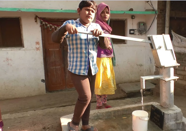 Congress Leader Lalan Kumar helps Villagers to get drinking water at doorstep