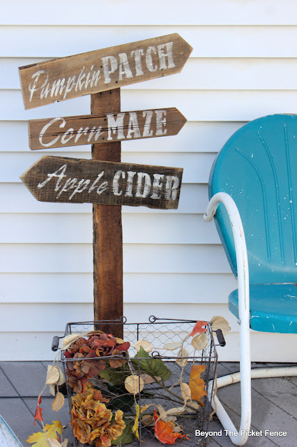 Stencil and Easy DIY Sign for Fall