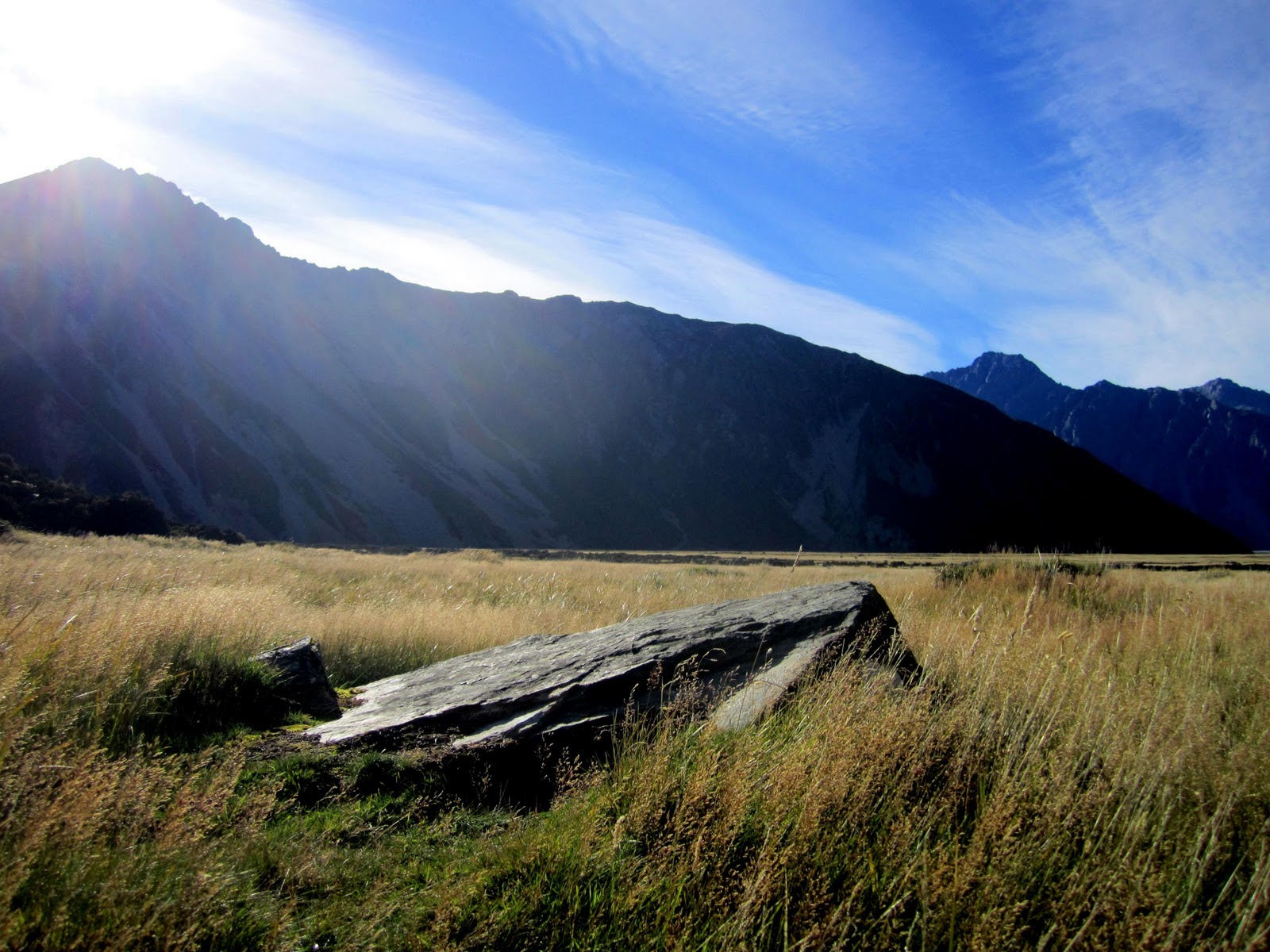 Wallpaper of unspoiled nature from New Zealand.