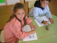 niños escribiendo la carta