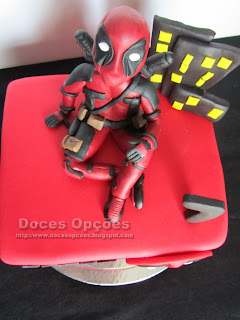 Deadpool marvel comics cake