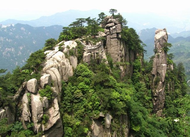 ภูเขาจิ่วหัวซาน (Mount Jiuhua)