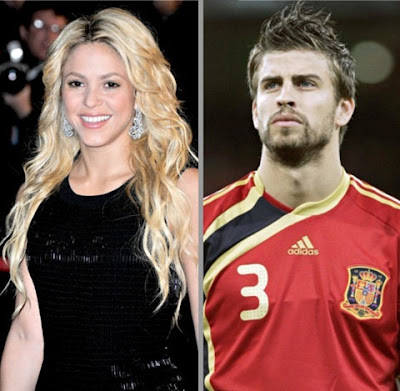 shakira pique 2011. shakira y pique beso.