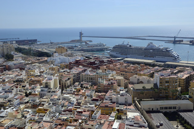 Almería. 7 godzin na zwiedzenie miasta to za mało.