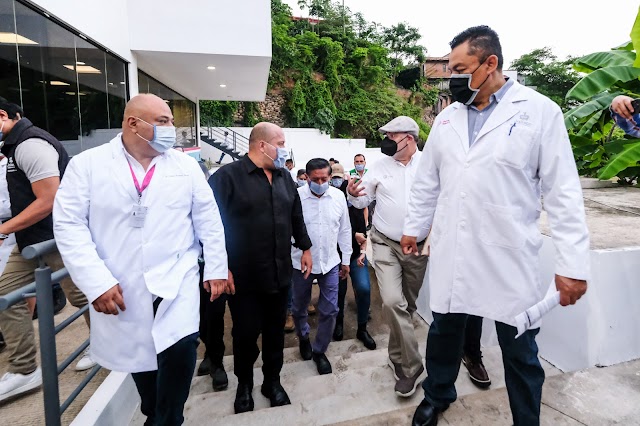  Entrega Enrique Alfaro obra de reconstrucción con 30 mdp de la calle La Rivera, destruida por el huracán Nora.