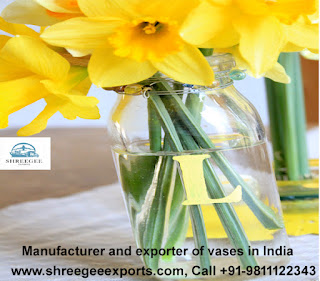 Manufacturer and exporter of vases in India