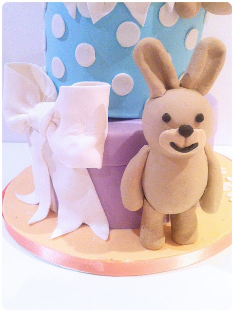 Cherie Kelly's Bunnies Topsy Turvy Cake 