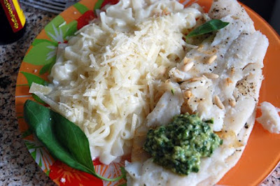 Articole culinare : Pangasius cu sos pesto si paste