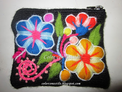 Monedero bordado / Embroidered purse