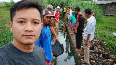 Desa Banyuasih, Gotong royong Bareng Warga Bersihkan Saluran Air Dari Sampah