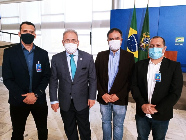 Comitiva registrense busca recursos em Brasília para investimentos na Saúde