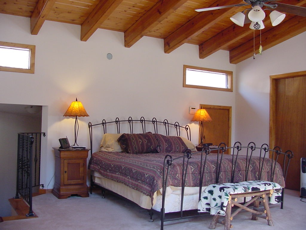 Brown Mountain Lodge and Creekside Cozy Cabin Rentals: Pet ...