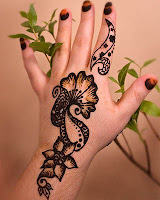 henna body painting