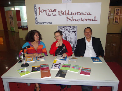 Escritores_rememoraron_su_encuentro_con_el_libro_y_la_lectura_en_la_biblioteca_nacional_Fotos