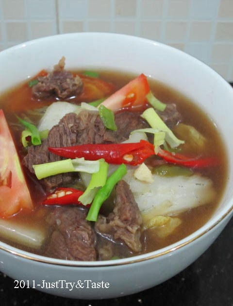 Sup Pedas Sawi Putih dengan Daging Sapi  Just Try & Taste