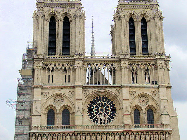 Notre Dame de Paris is probably the most famous Gothic cathedral in the world and another striking example from the early period. All content and photography unless specifically noted is the property of EuroTravelogue™. Unauthorized use is prohibited.