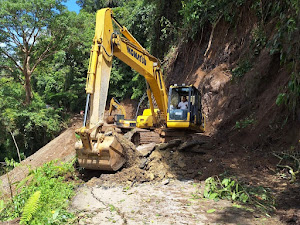 Jalan Longsor di Andaleh Nagari Sariak Kabupaten Solok Sudah Bisa Dilalui Kendaran