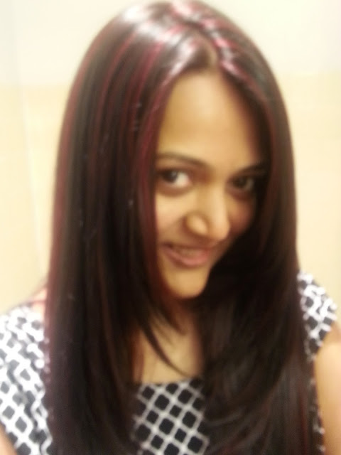 indian girl with red highlights, red color on black hair, hair color tips for indian hair, red color on indian skin with black hair