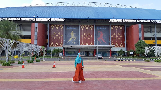  Insto Dry Eyes Atasi Mata Kering Saat Liburan