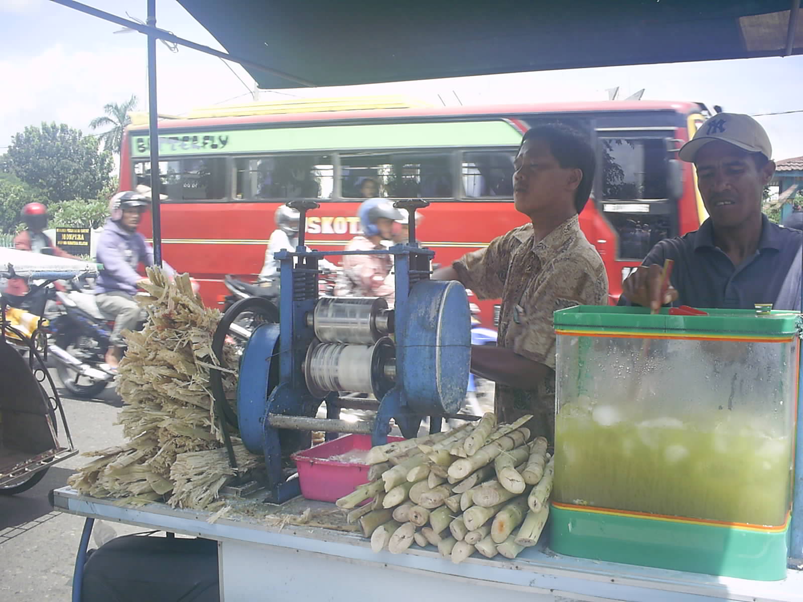  Penjual ES Tebu  Palembang Dalam Sketsa