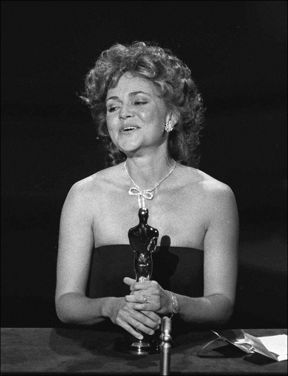 Most-Bizarre -Oscar-Moments-10