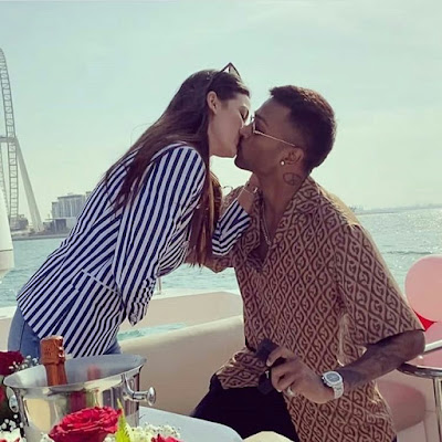 Natasha Stanovich And Hardik Pandya Kissing Photo