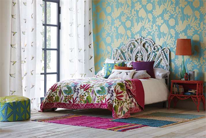 Decoraciones Rubios - 1. Coloca en tu cama 2 o 3 almohadas grandes en el  respaldo, 2 cojines y uno más pequeño para acentuar. 2. Juega con las  texturas y los estampados
